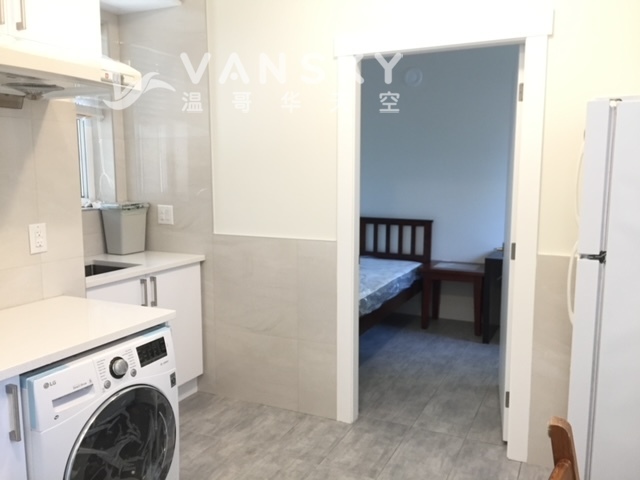 250828010140_Kitchen 2.jpg